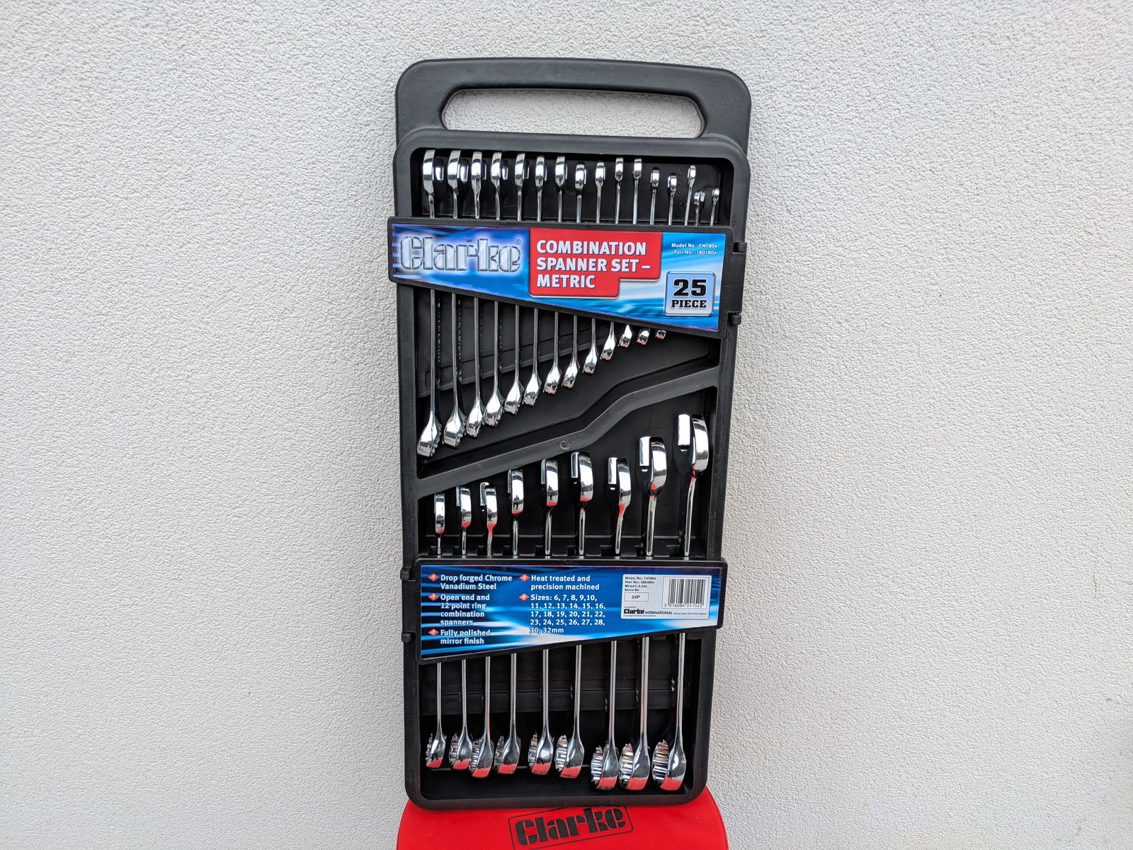 Clarke’s CHT804 25 Piece Combination Spanner Set