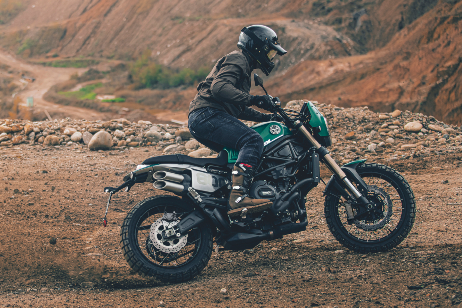 Benelli Leoncino 800 Trail