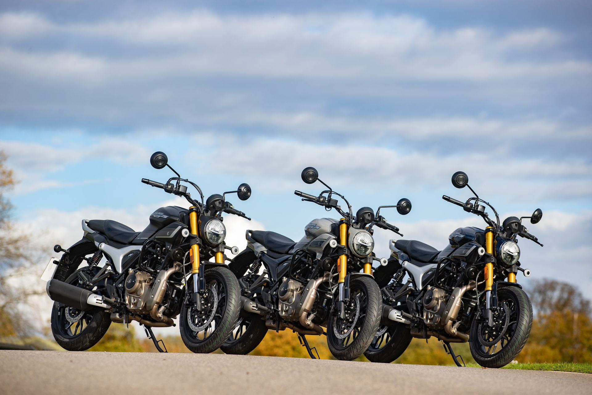 The three colours of the Hero Hunk 440