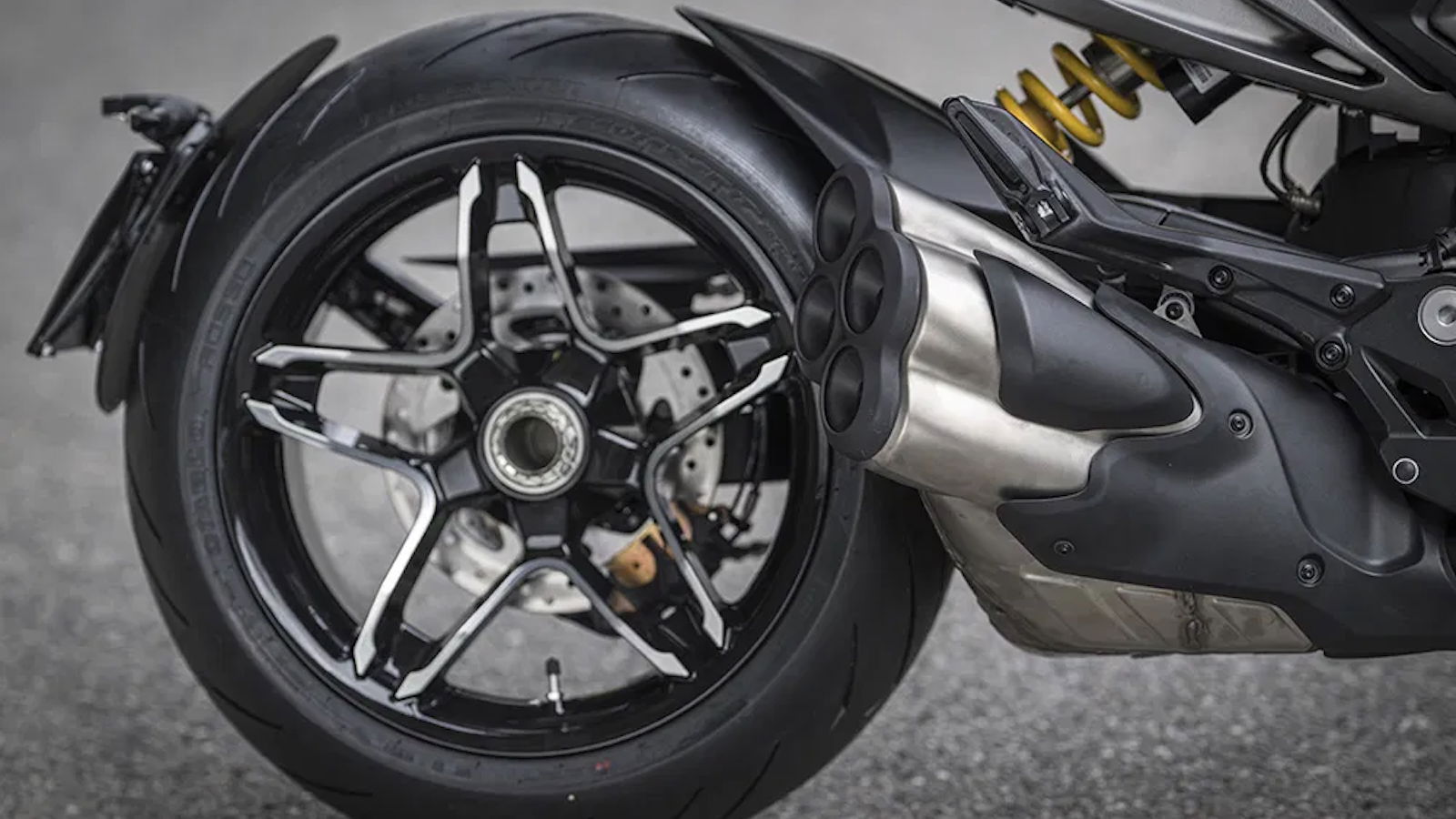 2025 Ducati XDiavel V4 exhaust