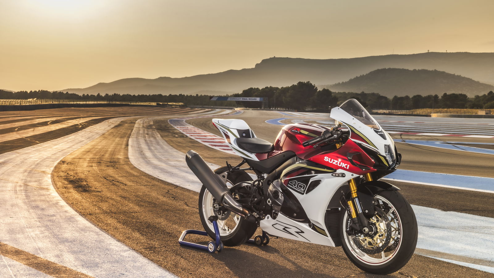 Suzuki's new GSX-R1000R superbike