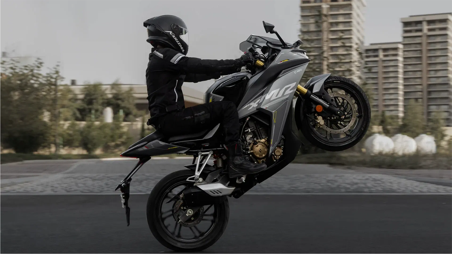 Hero Karizma XMR