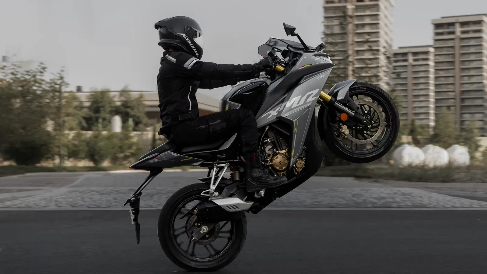 Hero Karizma XMR