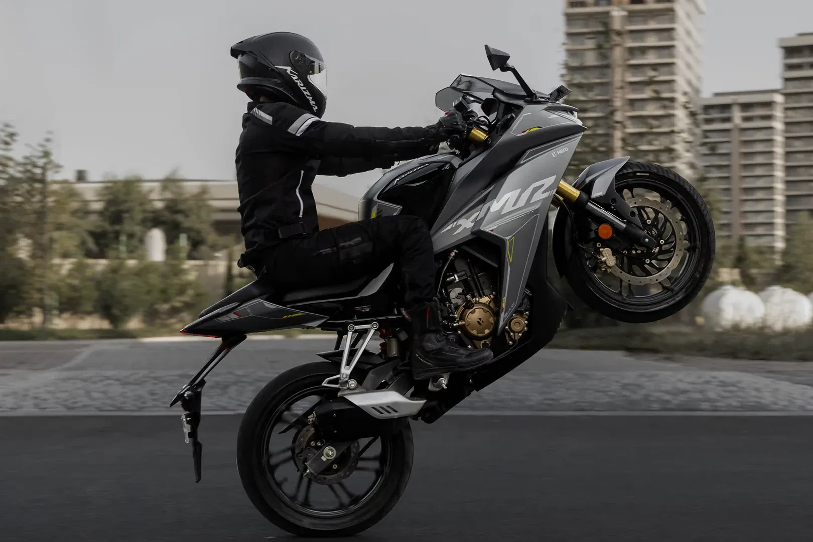 Hero Karizma XMR