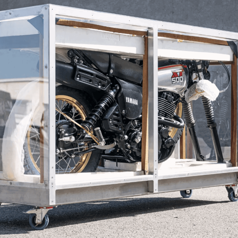 Yamaha XT500 in its original box