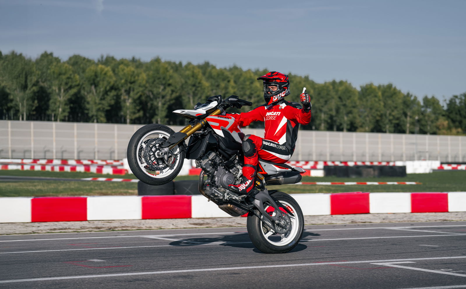 2026 Ducati Hyper Motard V2 SP