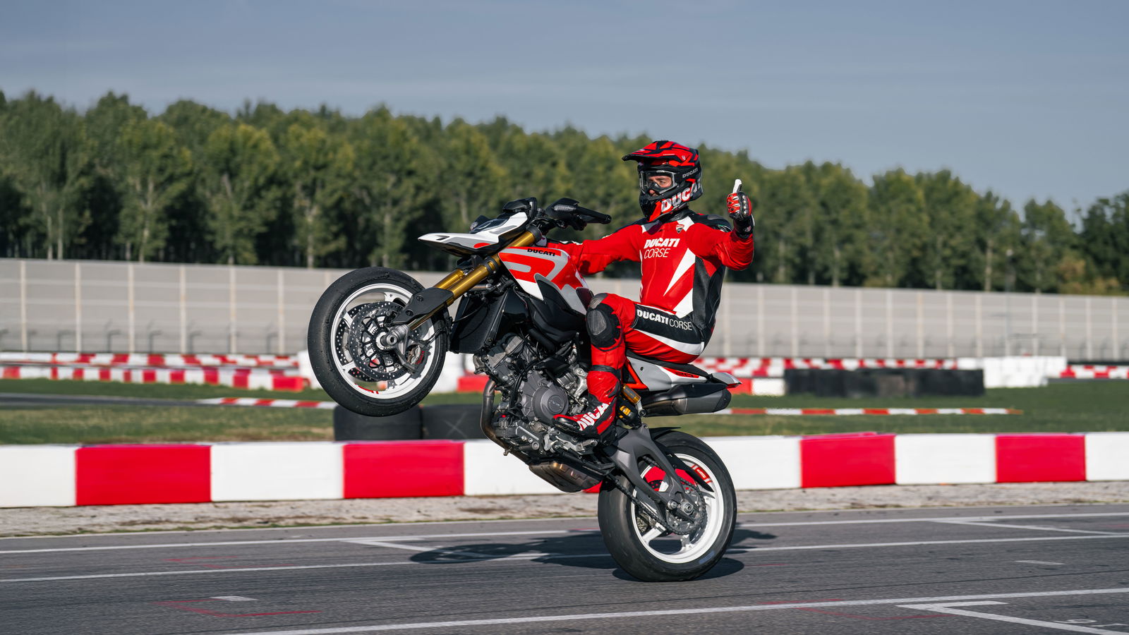 2026 Ducati Hyper Motard V2 SP