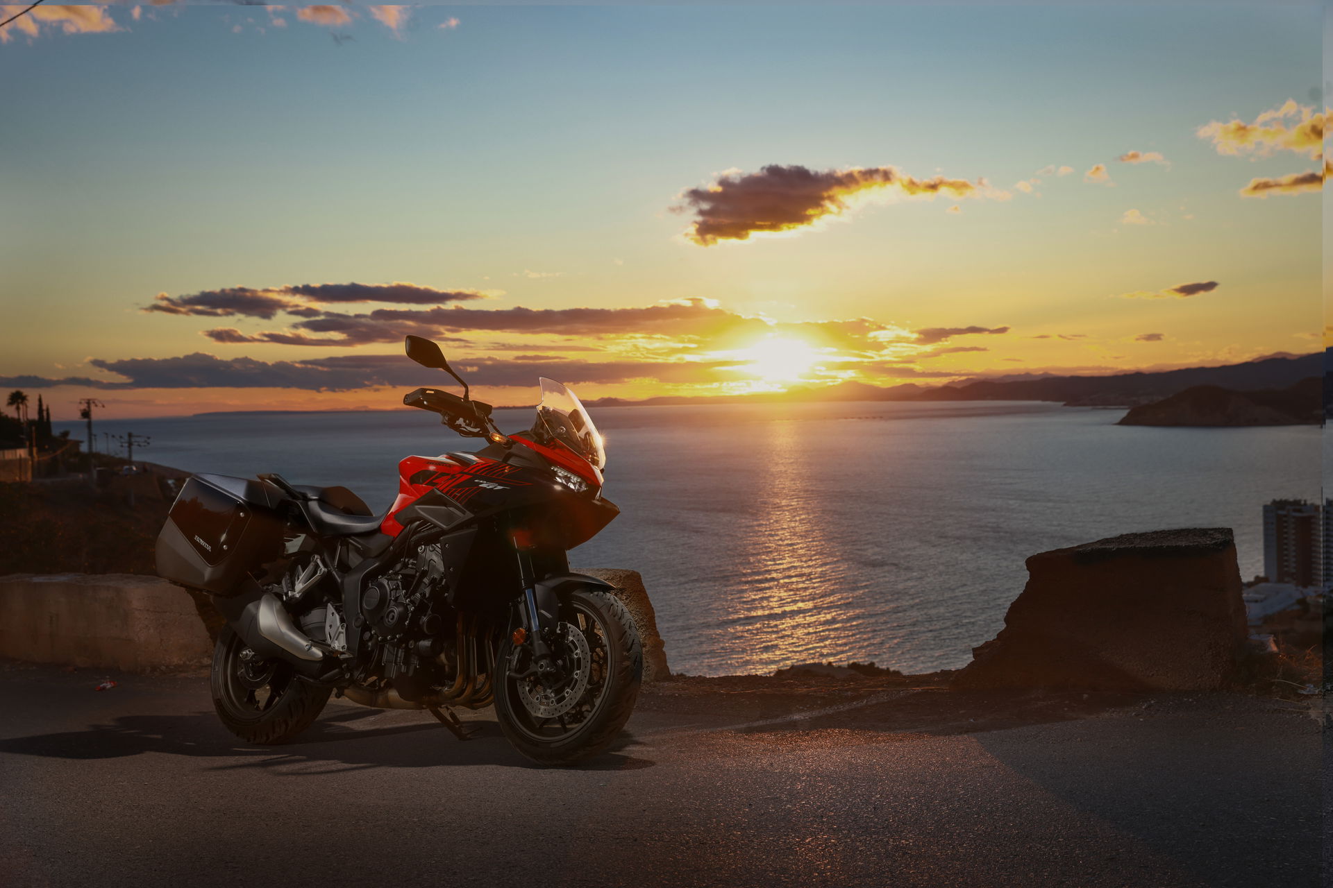 The Honda CB1000GT - static