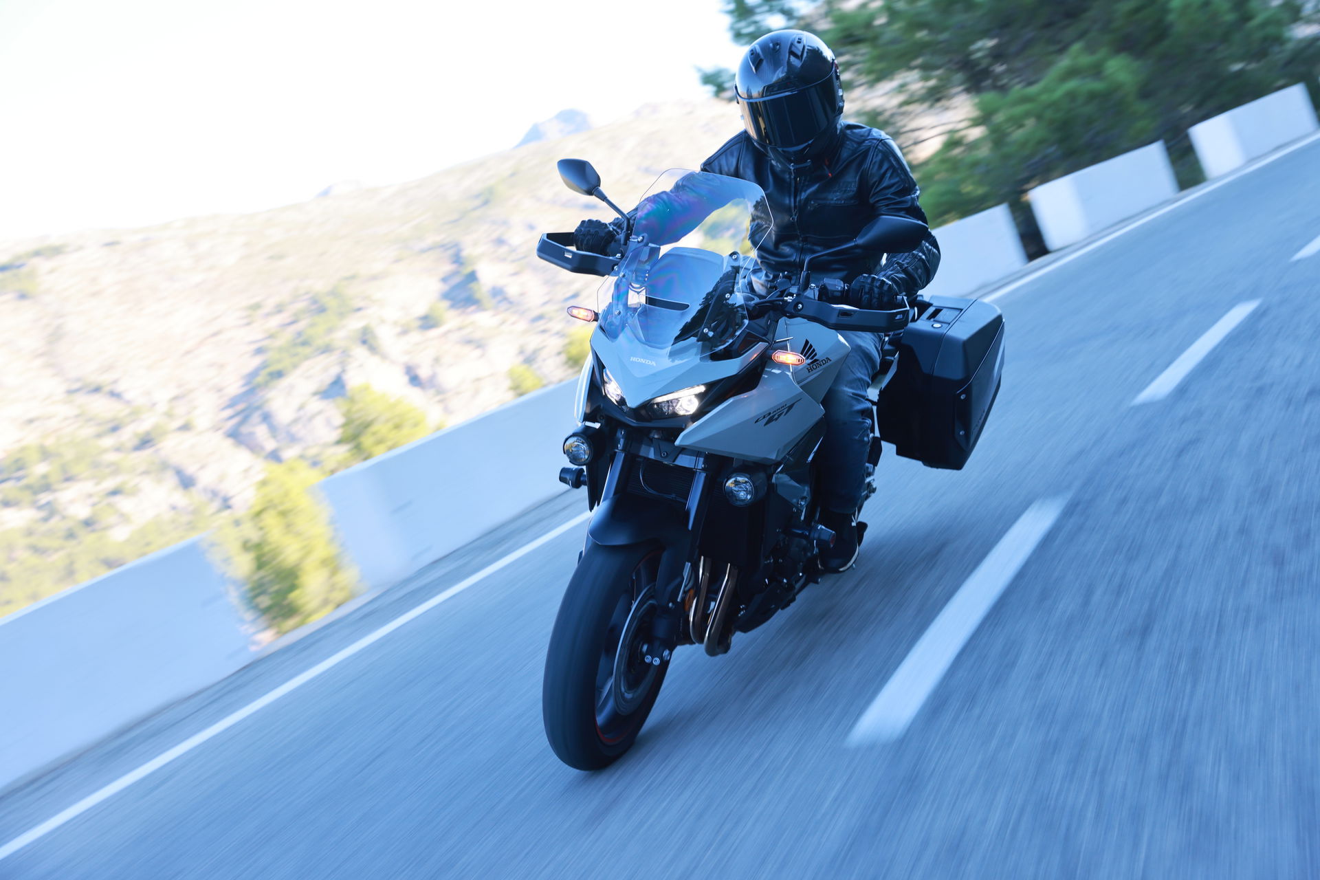 The Honda CB1000GT - riding