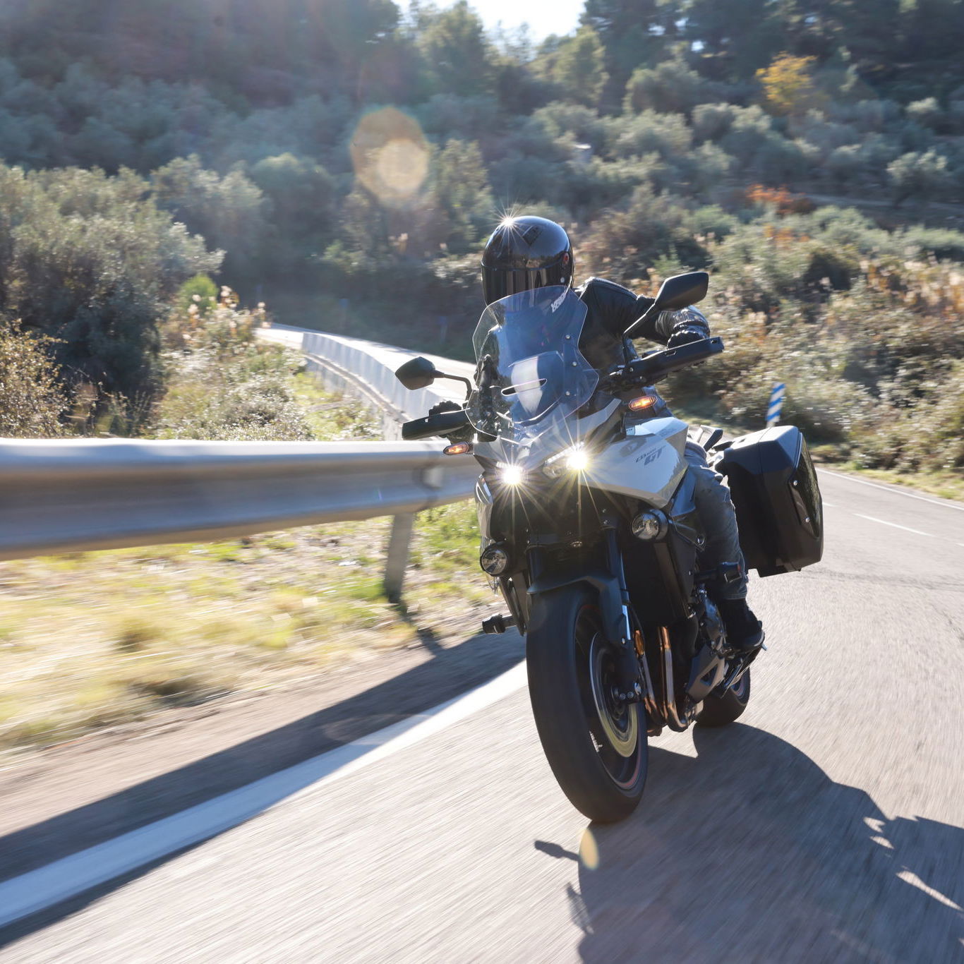 The Honda CB1000GT - riding