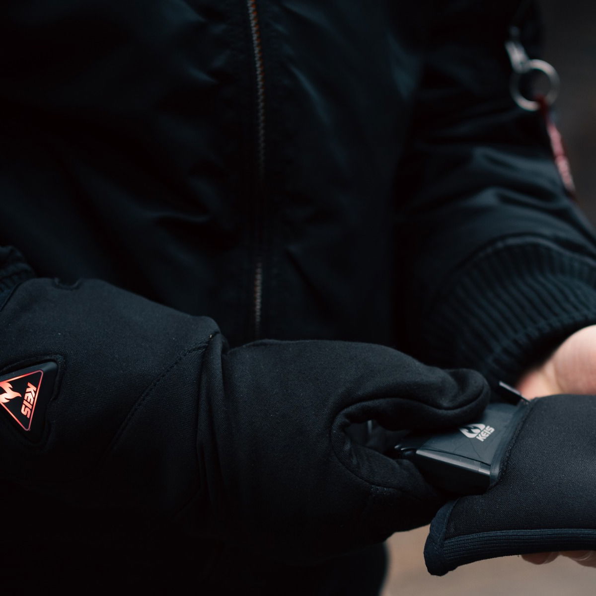 Keis heated battery glove set