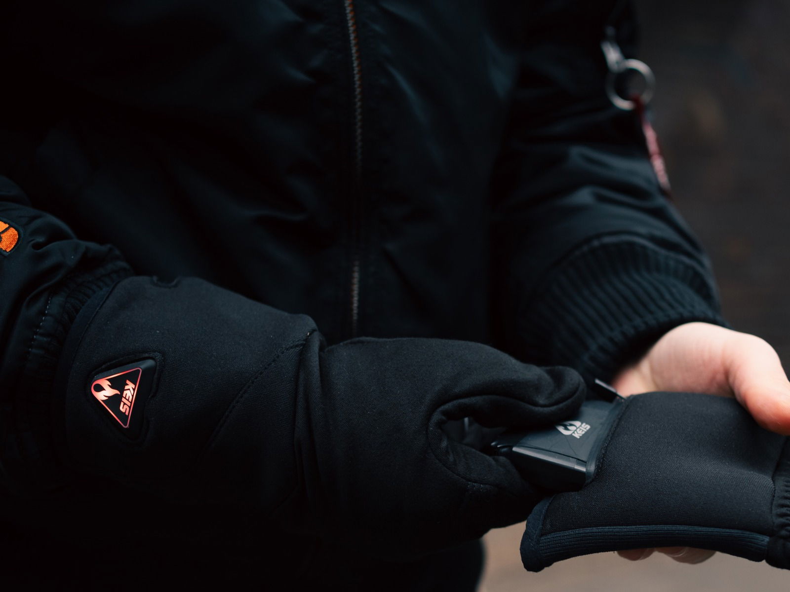 Keis heated battery glove set