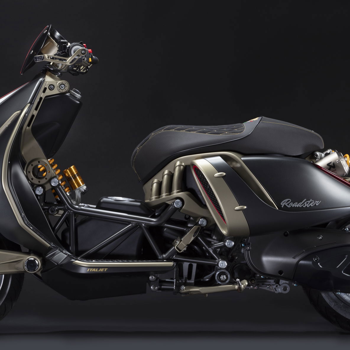 Italjet's brand-new Roadster 400 scooter