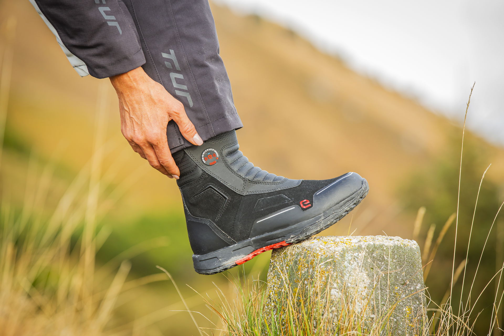 Elevit's E-Dry WP boots