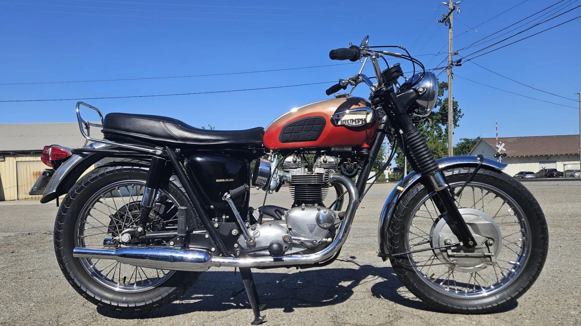Ex-Billy-Joe Armstrong Triumph Bonneville T120R