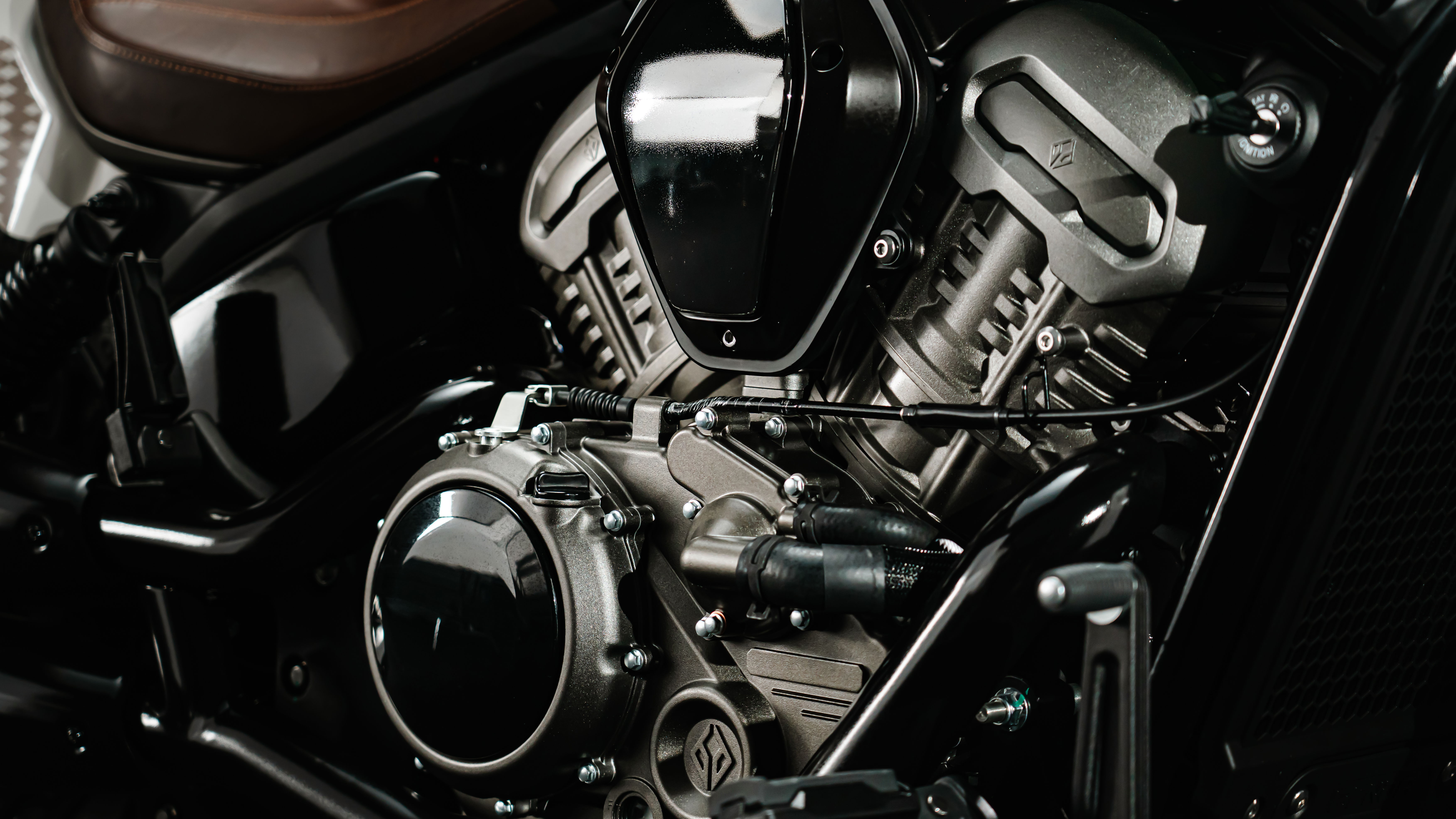 Benda Dark Flag 950 engine