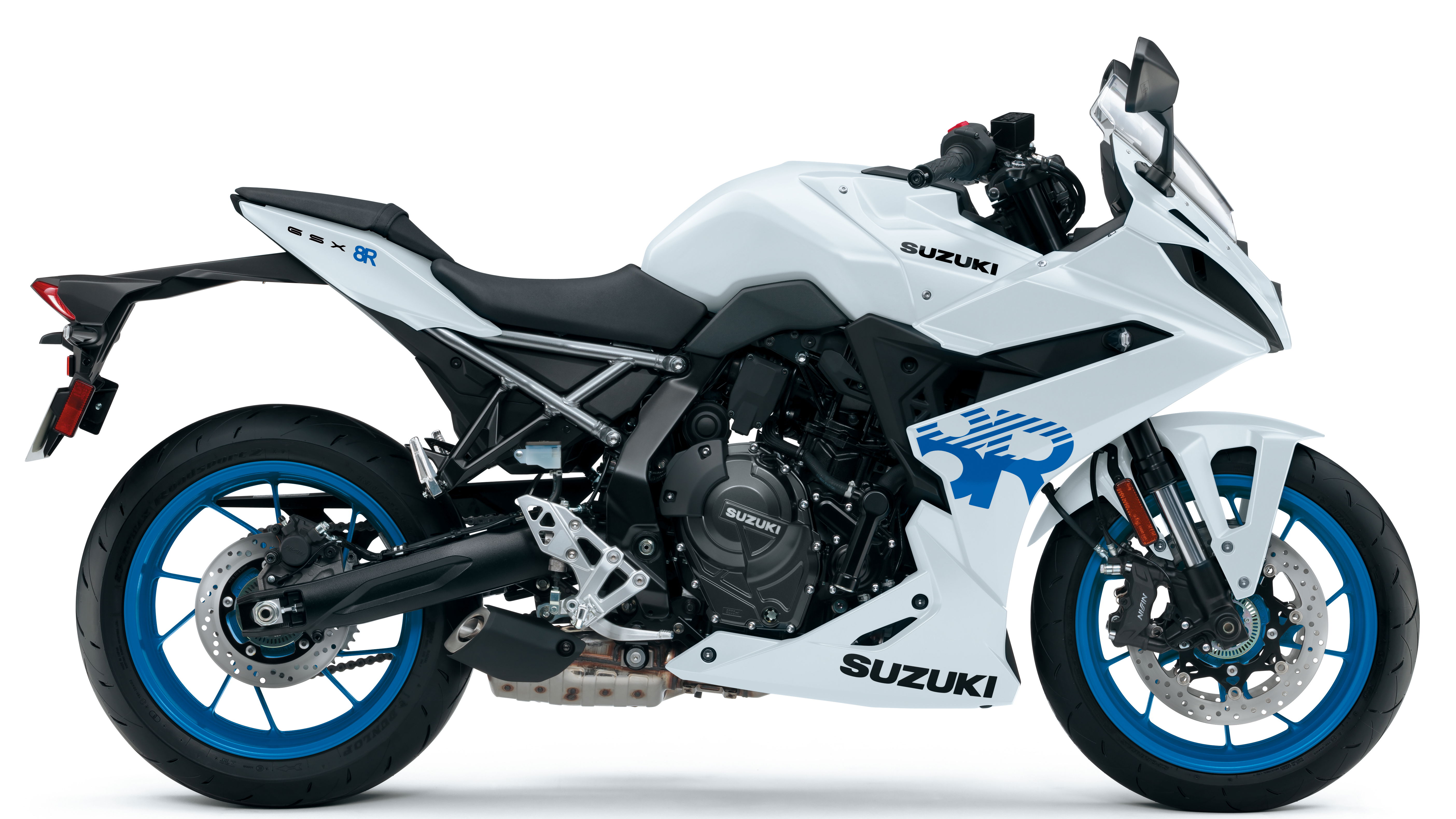 Suzuki GSX-8R in white