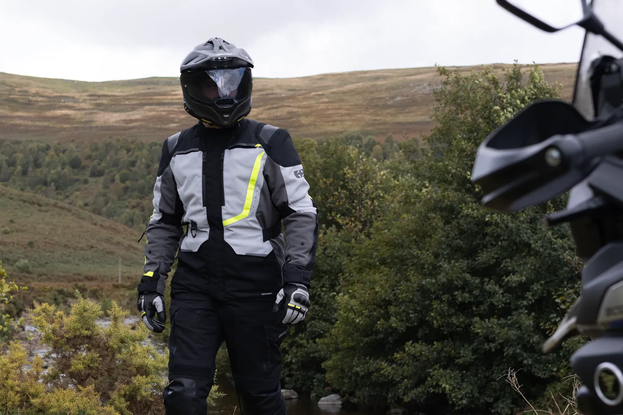 Oxford Montreal 5.0 riding suit