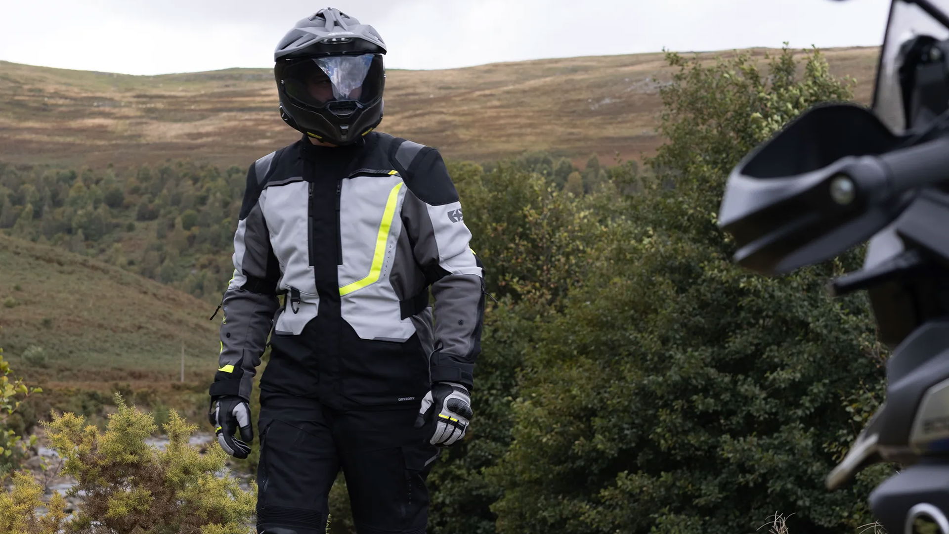 Oxford Montreal 5.0 riding suit