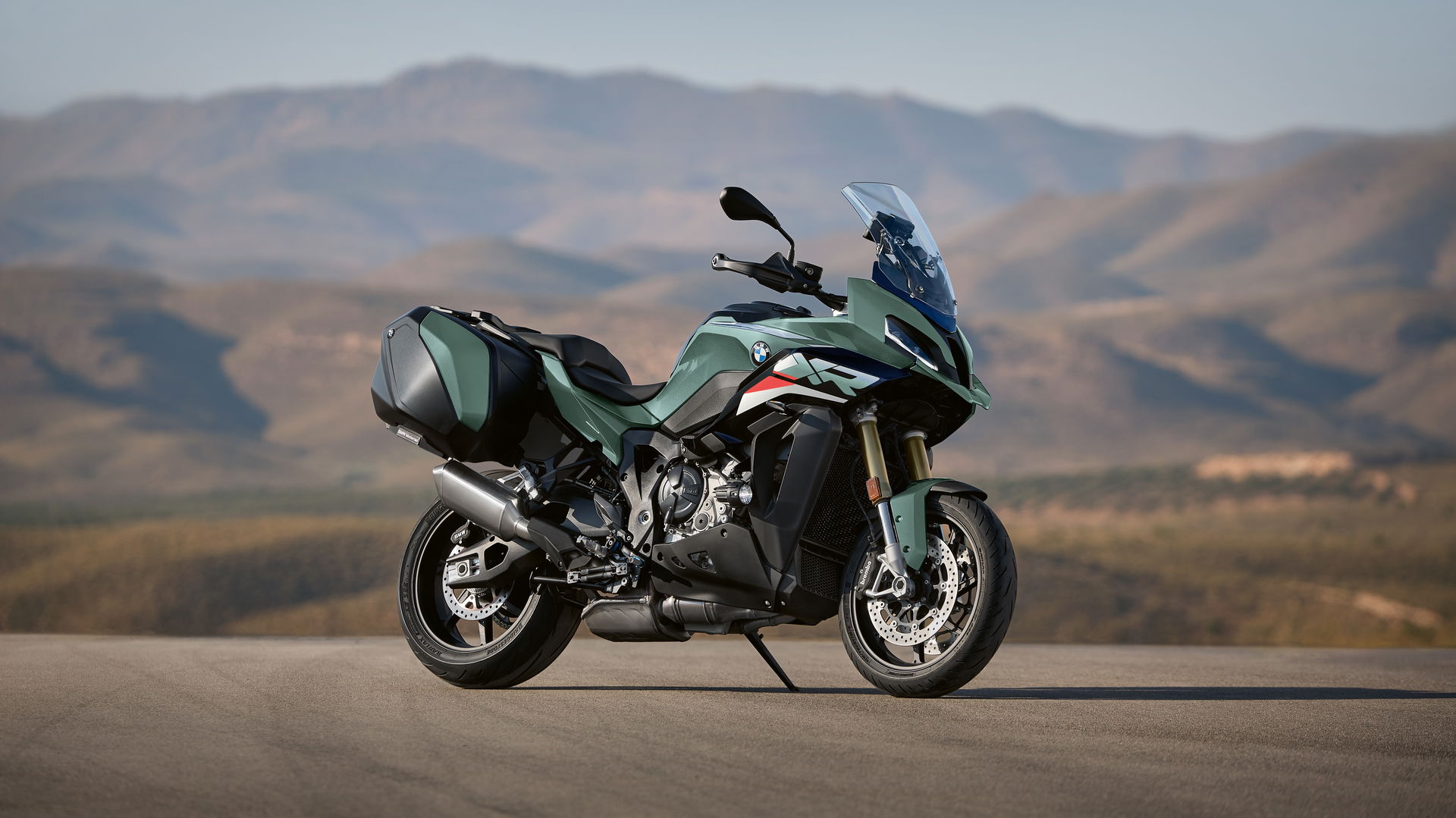 BMW S1000 XR in Sage Green