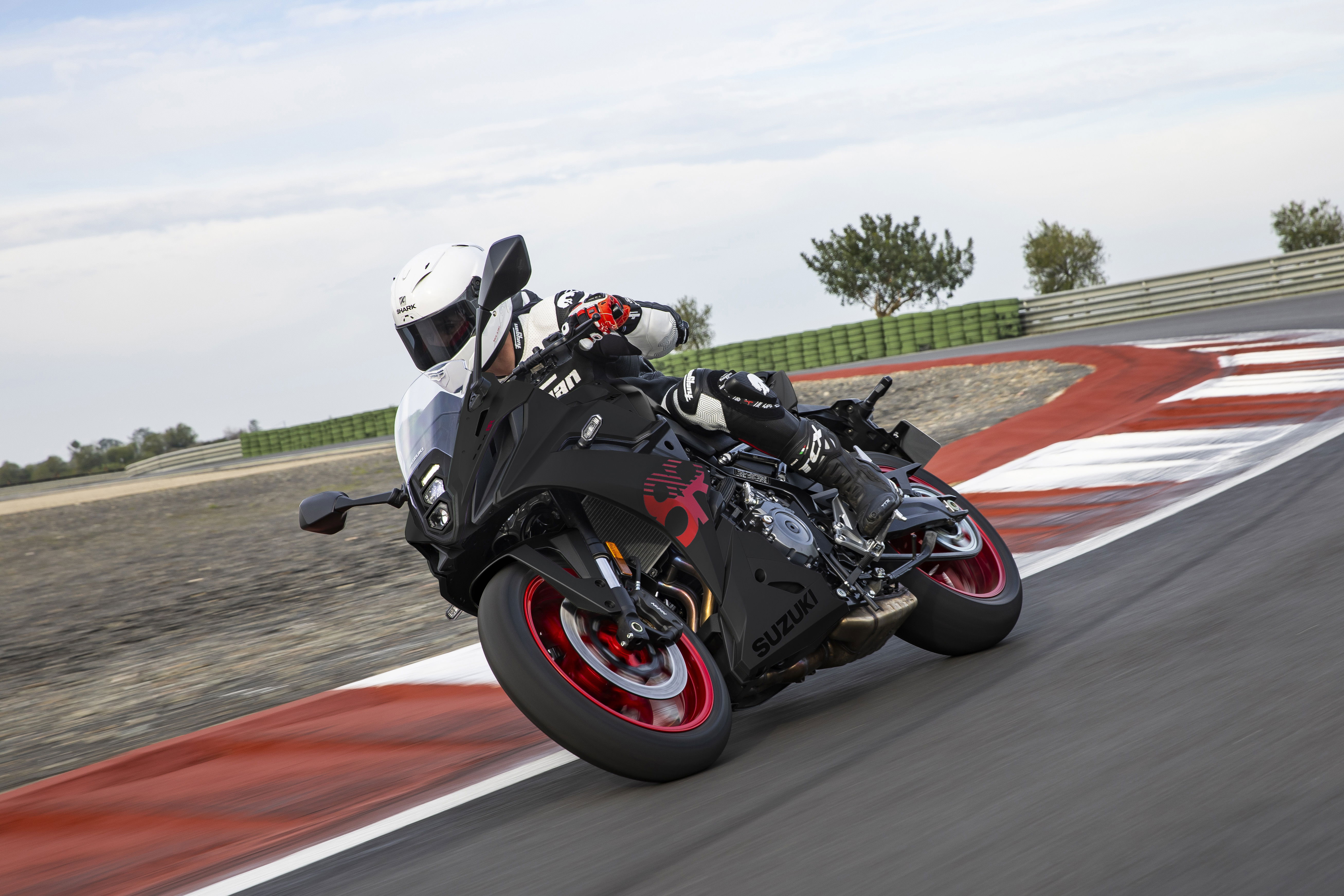 Suzuki GSX-8R riding on a track