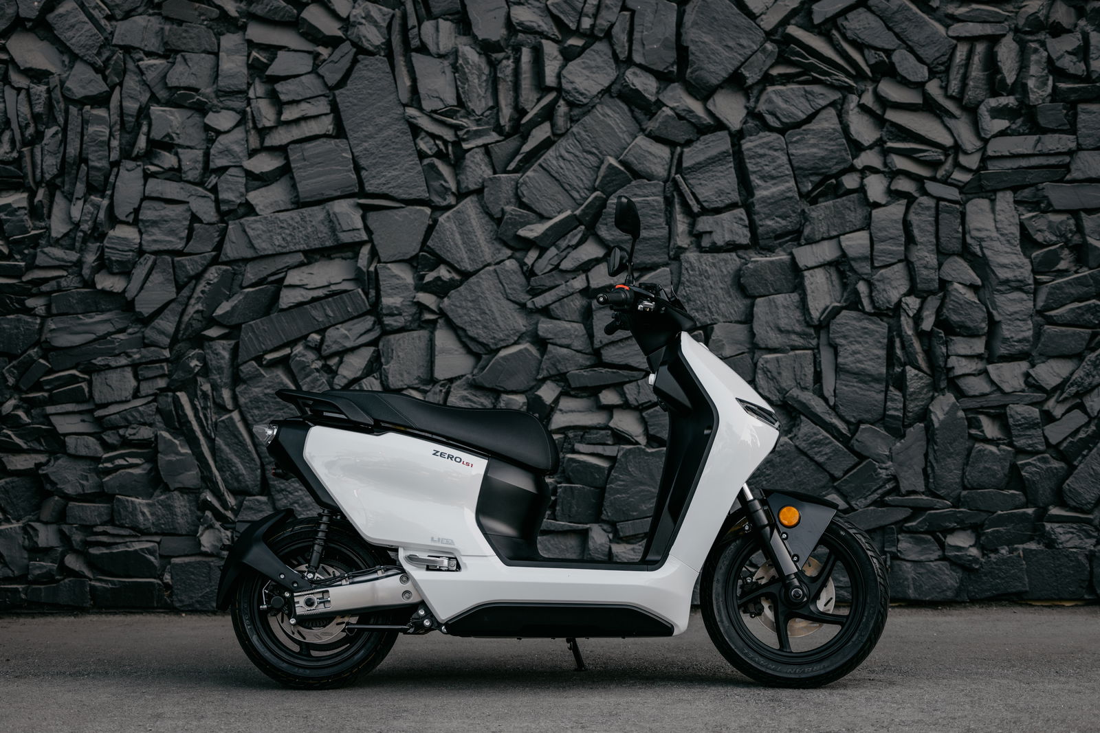 Zero Motorcycles' all-new LS1 scooter in white