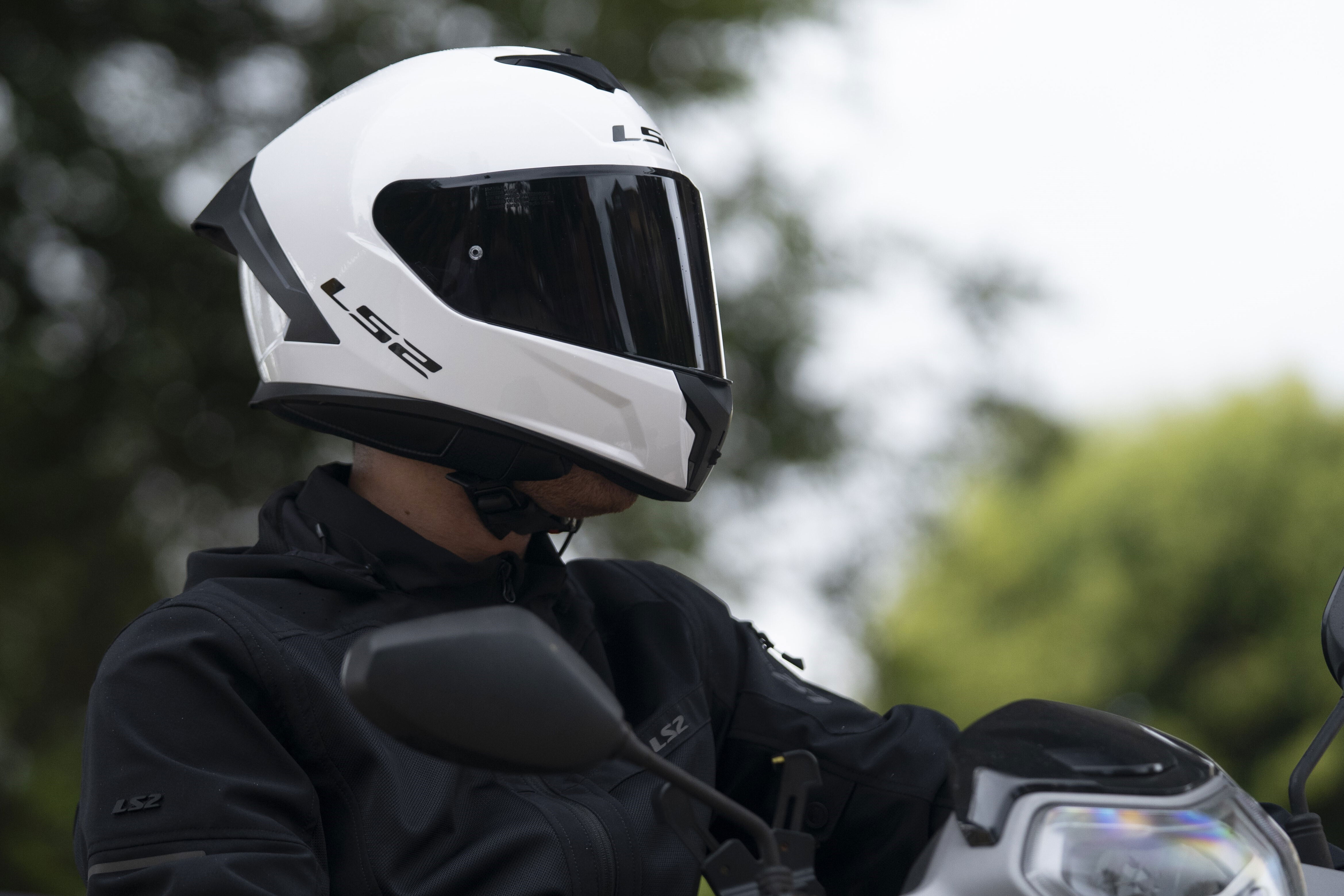 LS2 Rapid III helmet in white