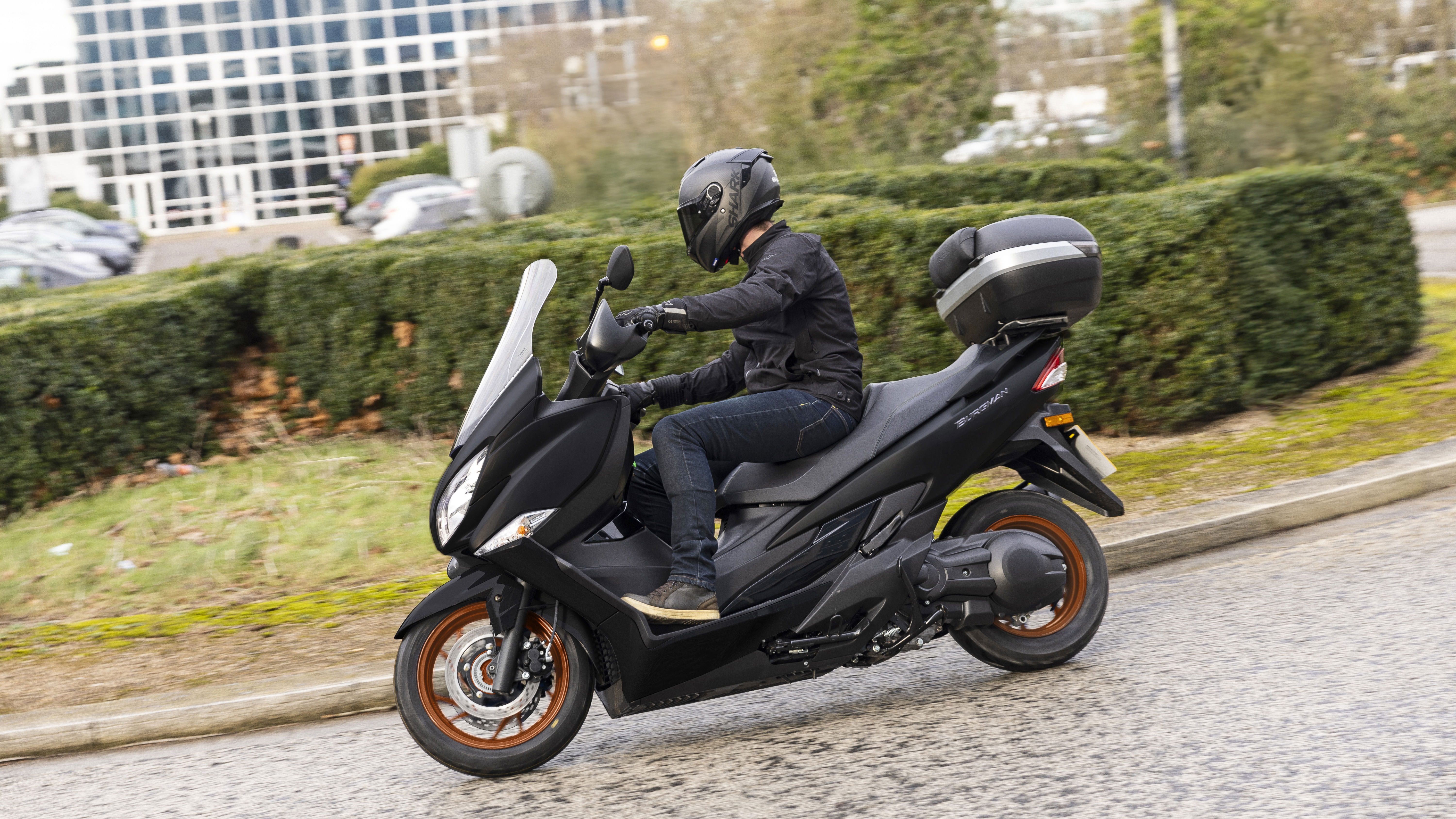 Suzuki Burgman 400 on the road