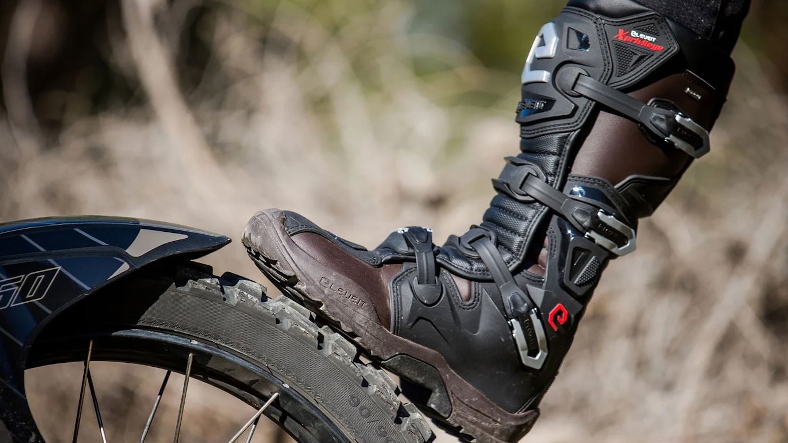 Eleveit X Privilege E-Dry Enduro boots and get Christmas free socks
