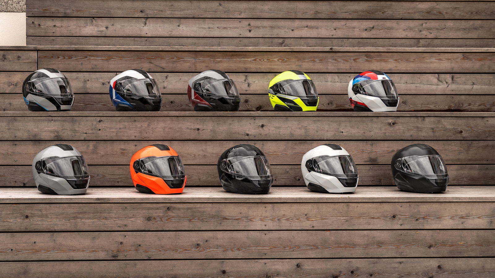 BMW System 8 Carbon helmets