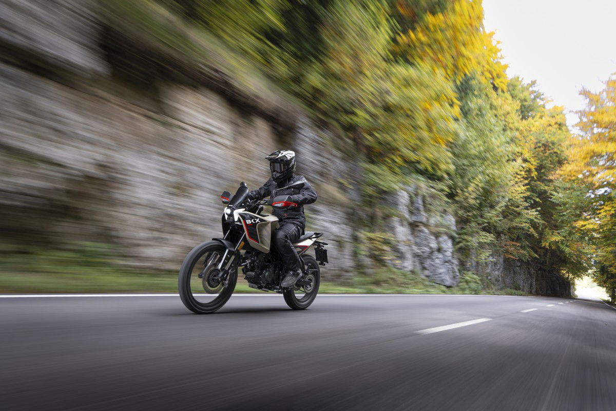 Benelli BKX 125 riding on the road