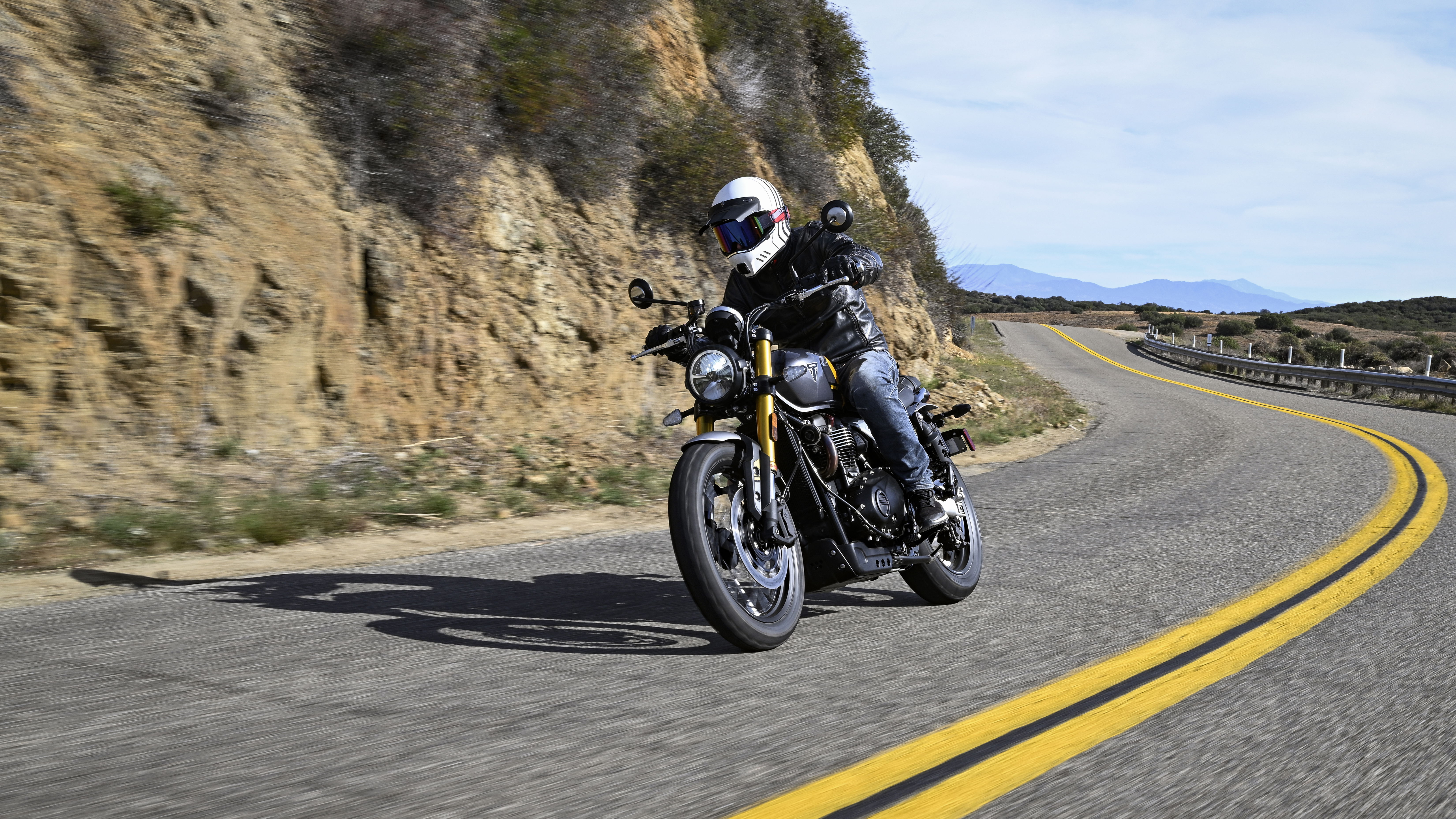 2026 Triumph Scrambler 900 - riding