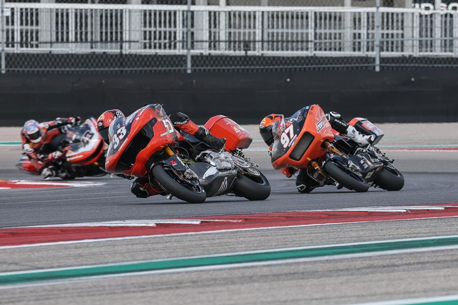 Harley-Davidson King of the Baggers race bikes