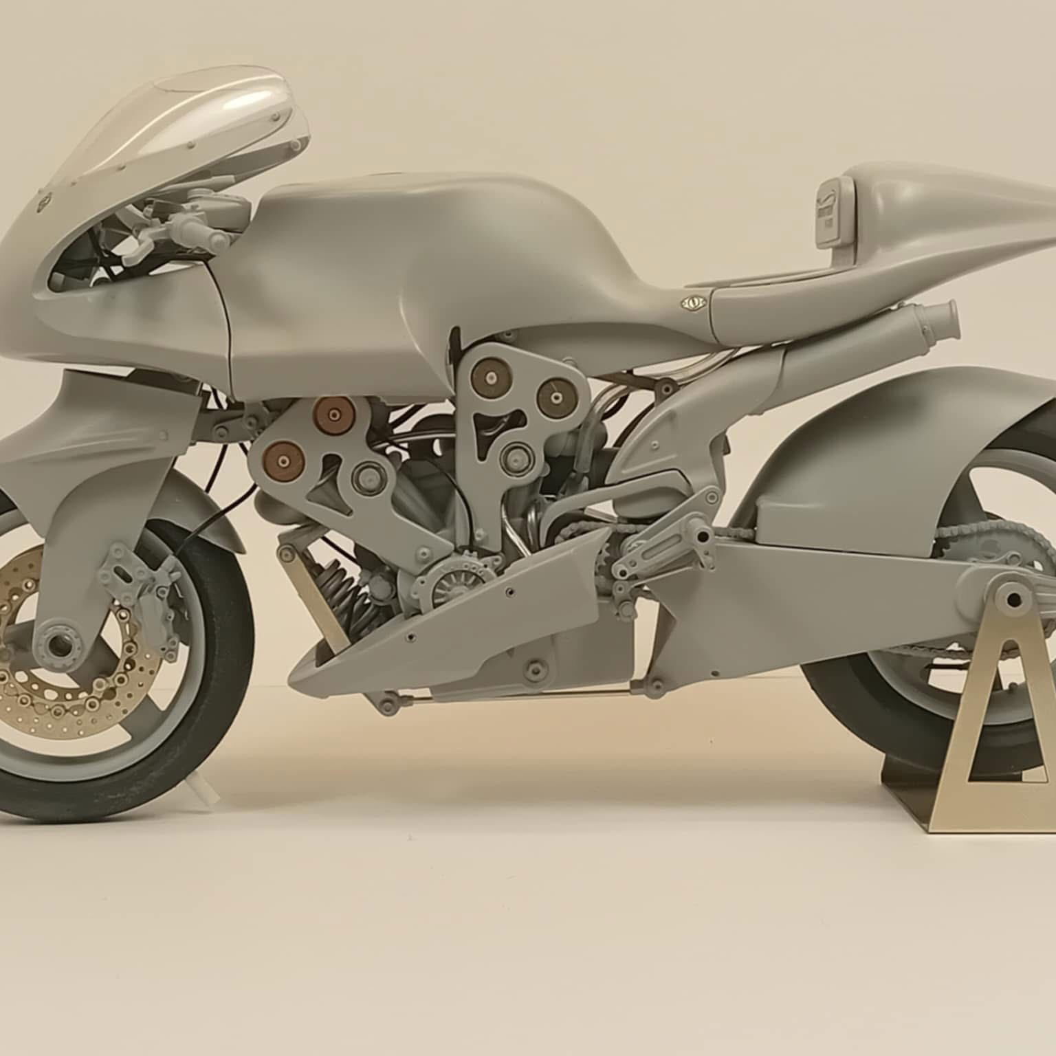 Britten V1000 model kit