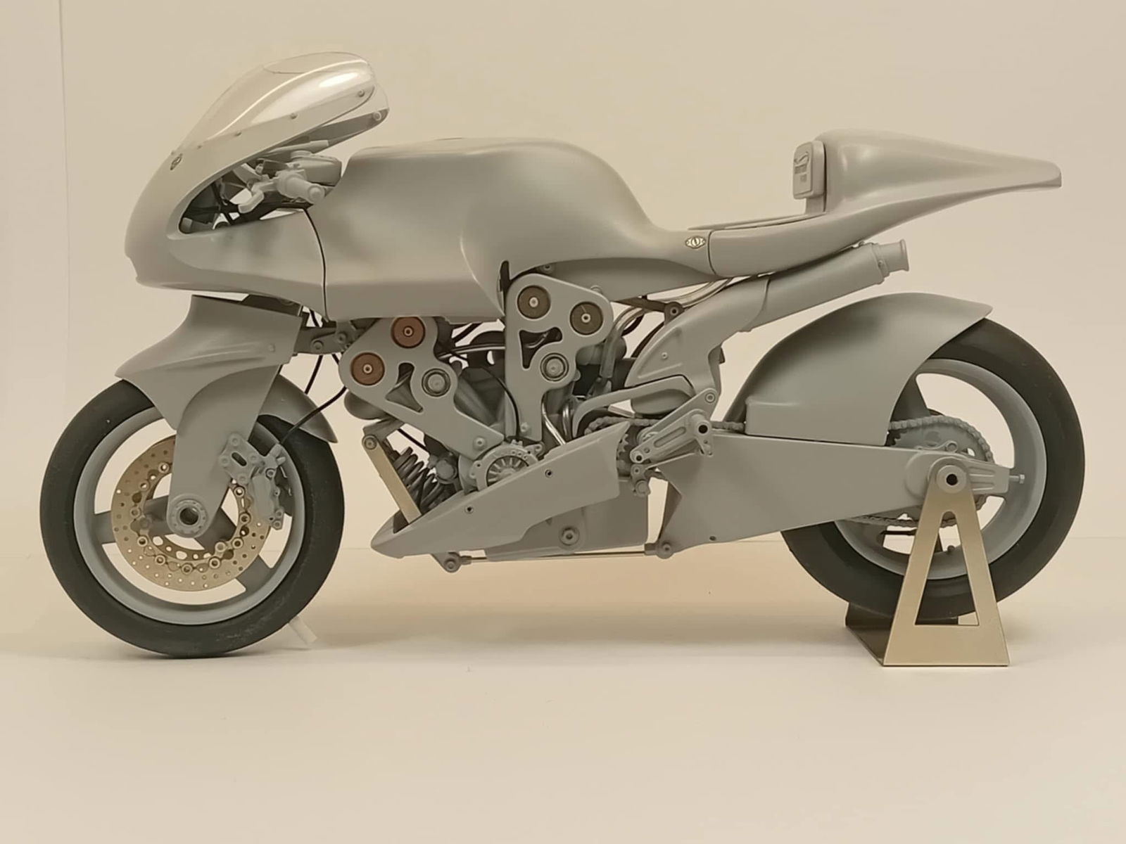 Britten V1000 model kit