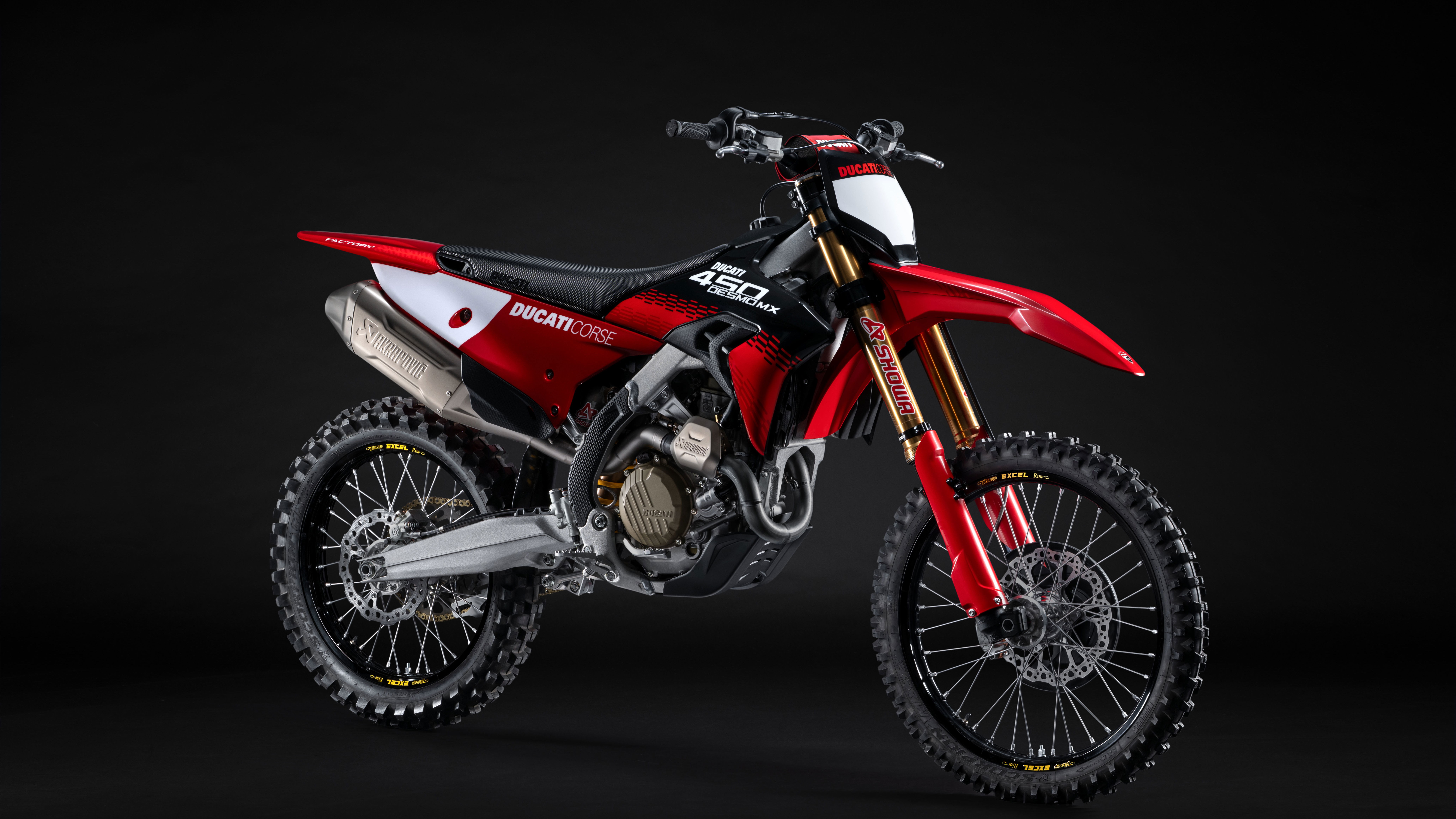 Ducati Desmo450 MX Factory model