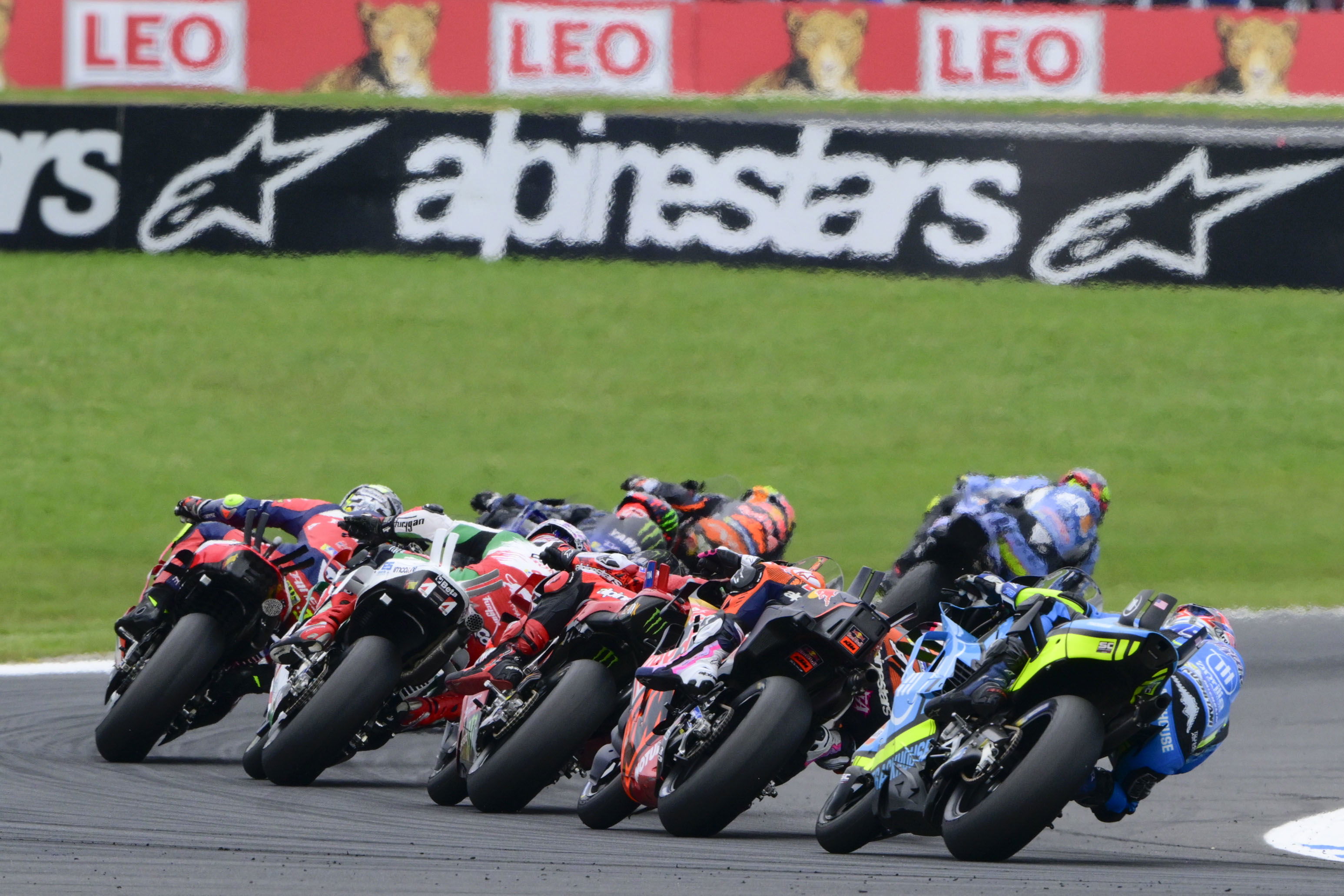 MotoGP bikes racing at Phillip Island