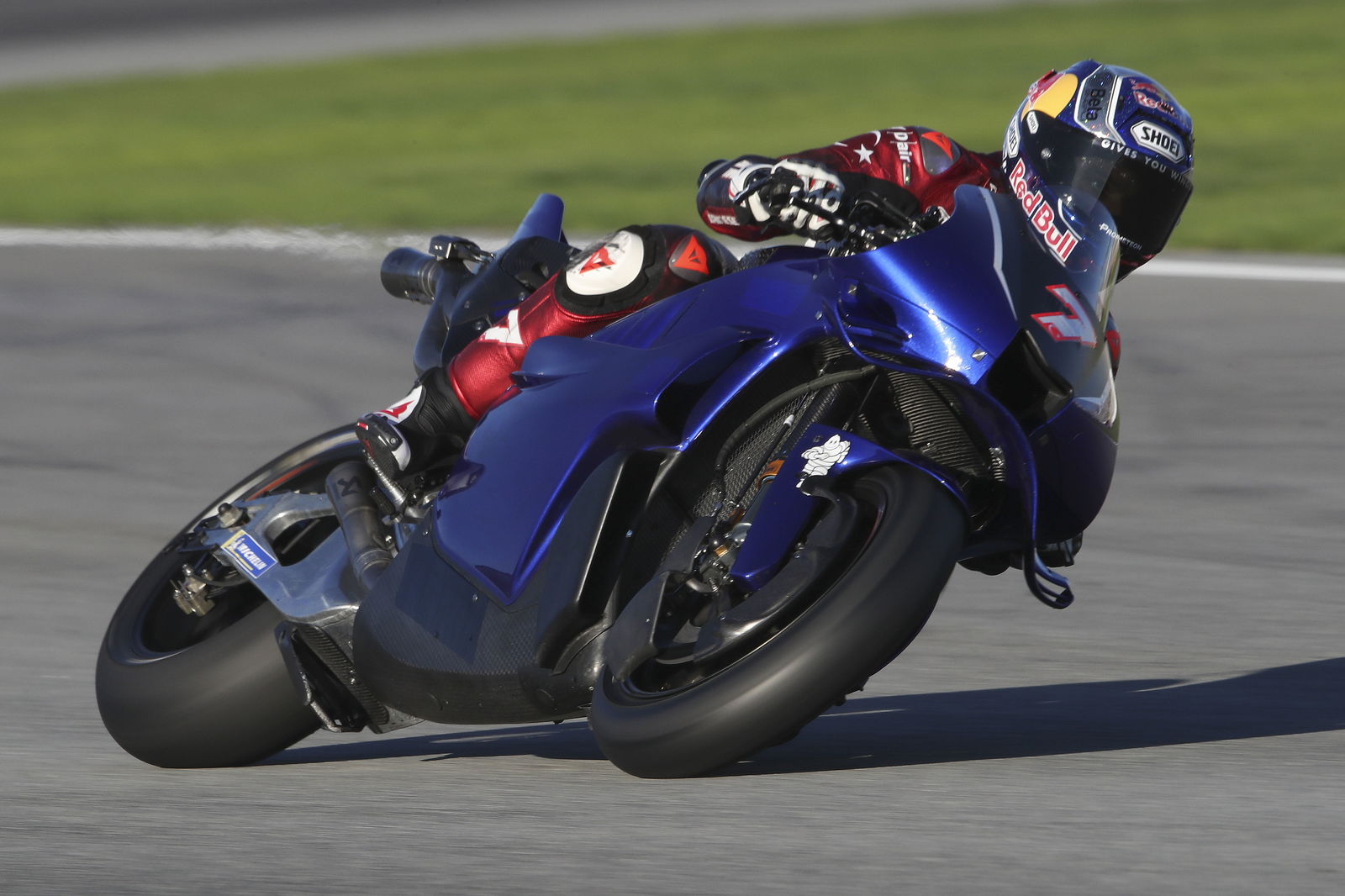 Toprak Razgatlioglu riding a Yamaha M1 at Valencia