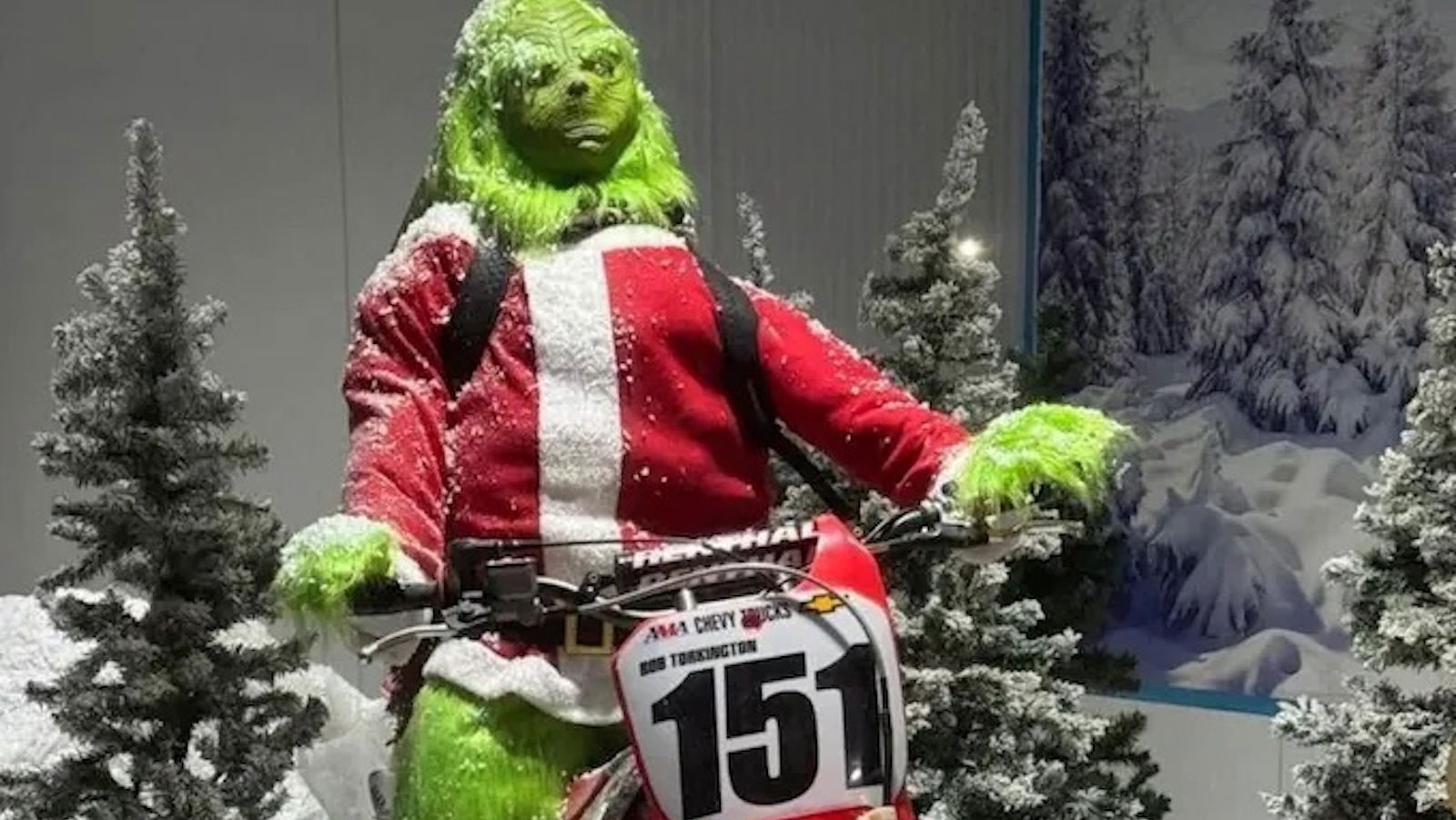 The Grinch's 'race face'
