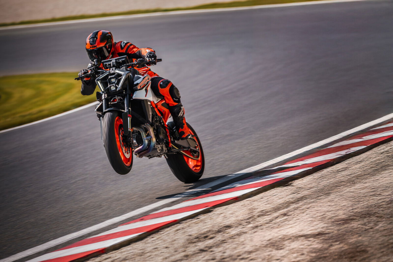 KTM 990 Duke R pulling a wheelie