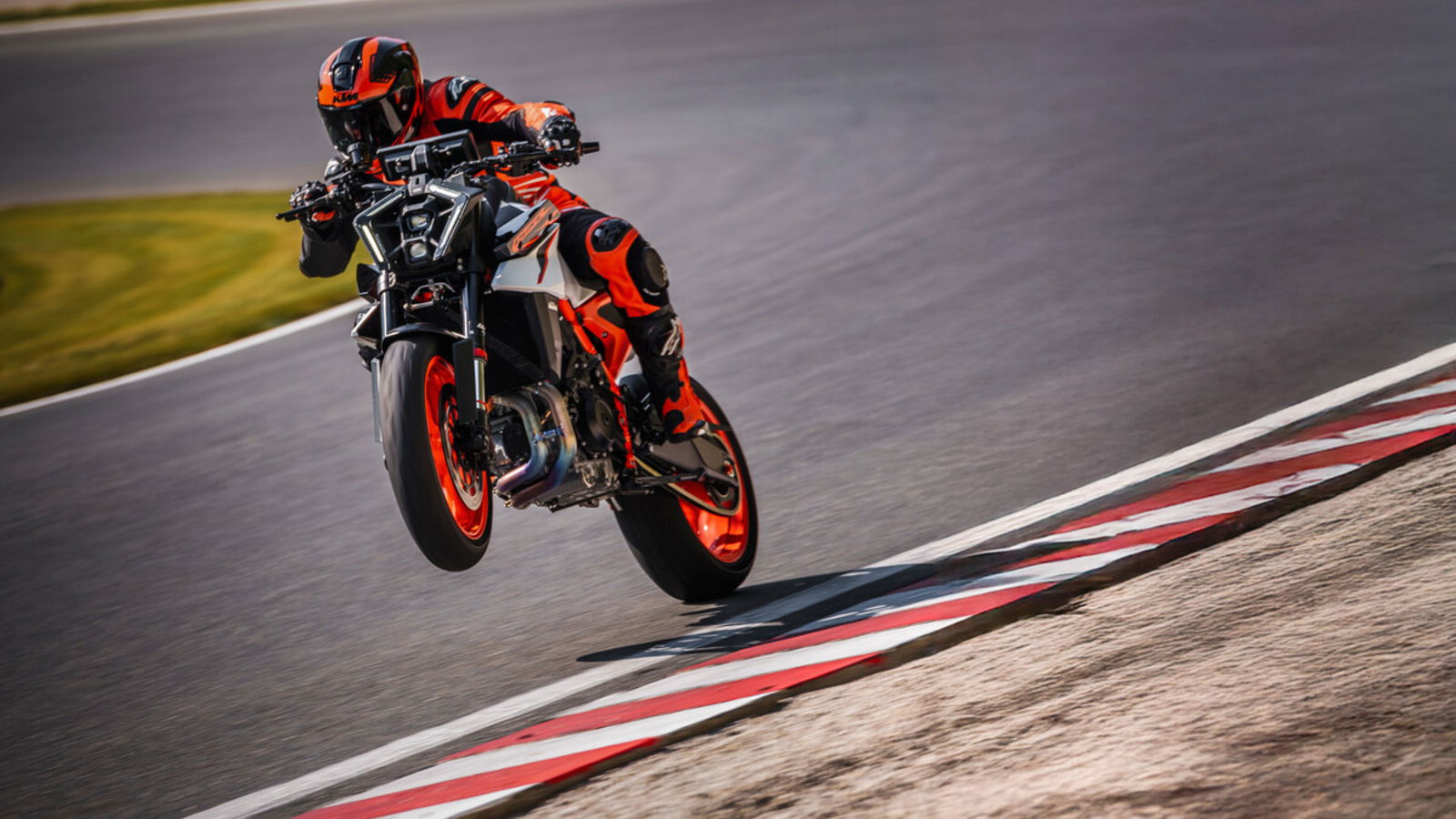 KTM 990 Duke R pulling a wheelie