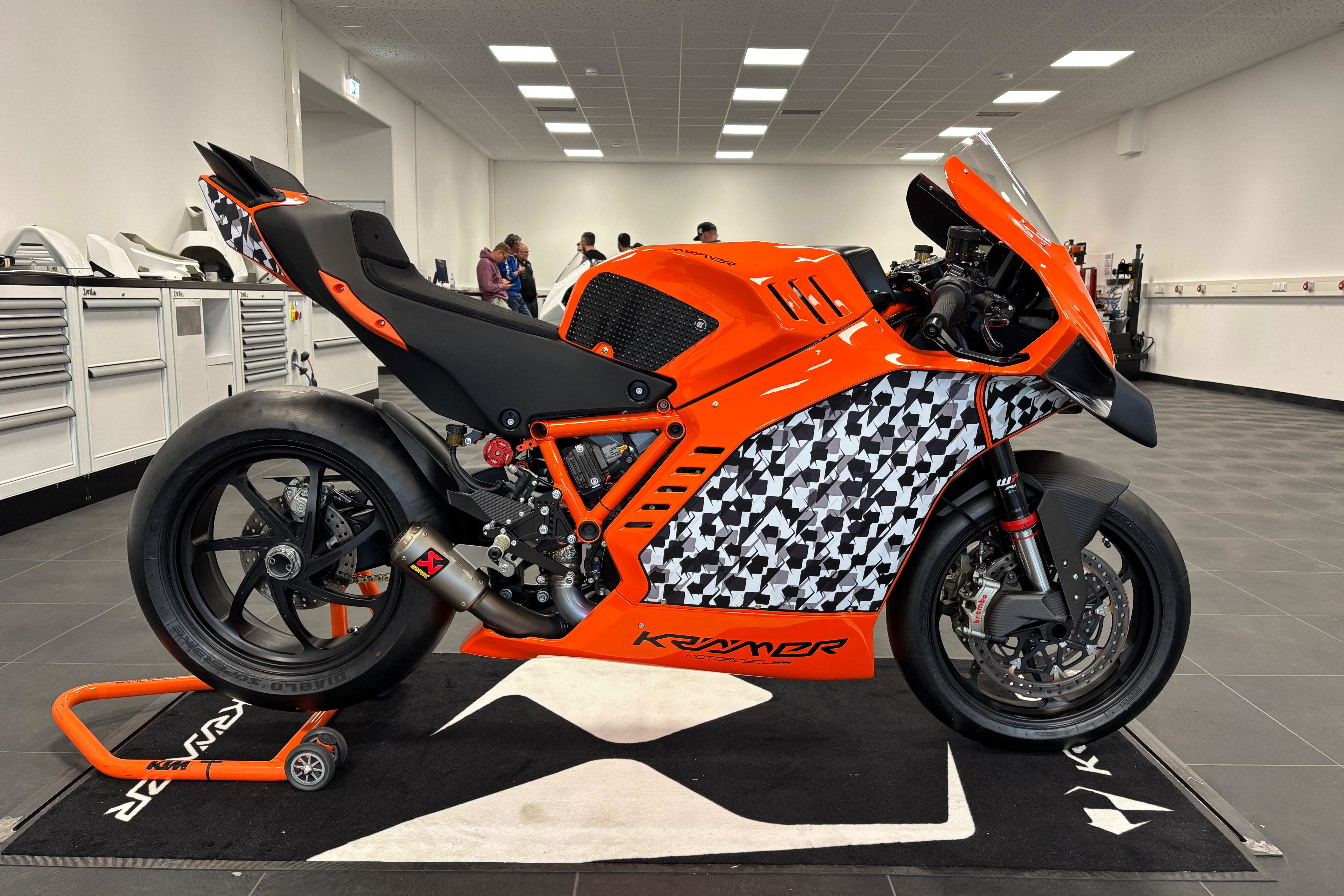Kramer Race Kit KTM Super Duke 