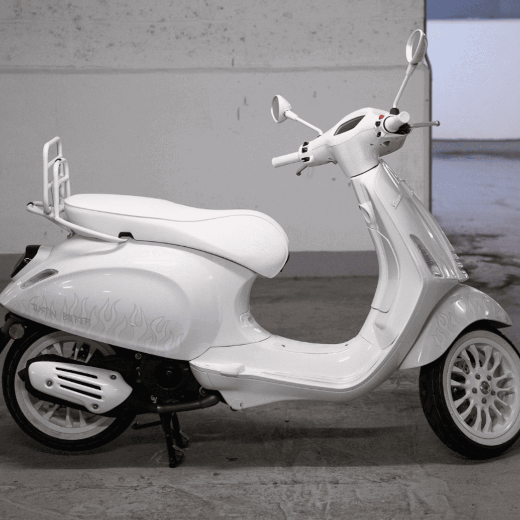 Vespa Sprint 150 Justin Bieber edition