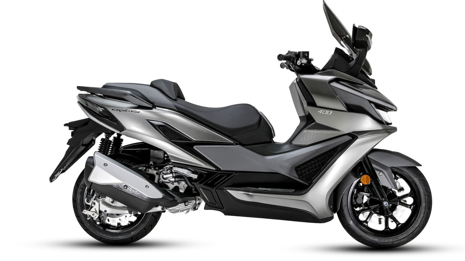 New SYM Cruisym 400 maxi-scooter