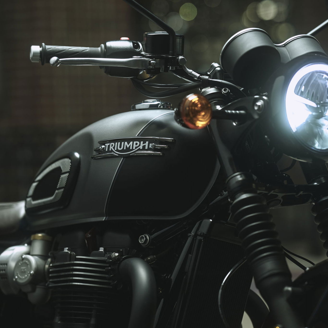 New Triumph Bonneville 1200 Black