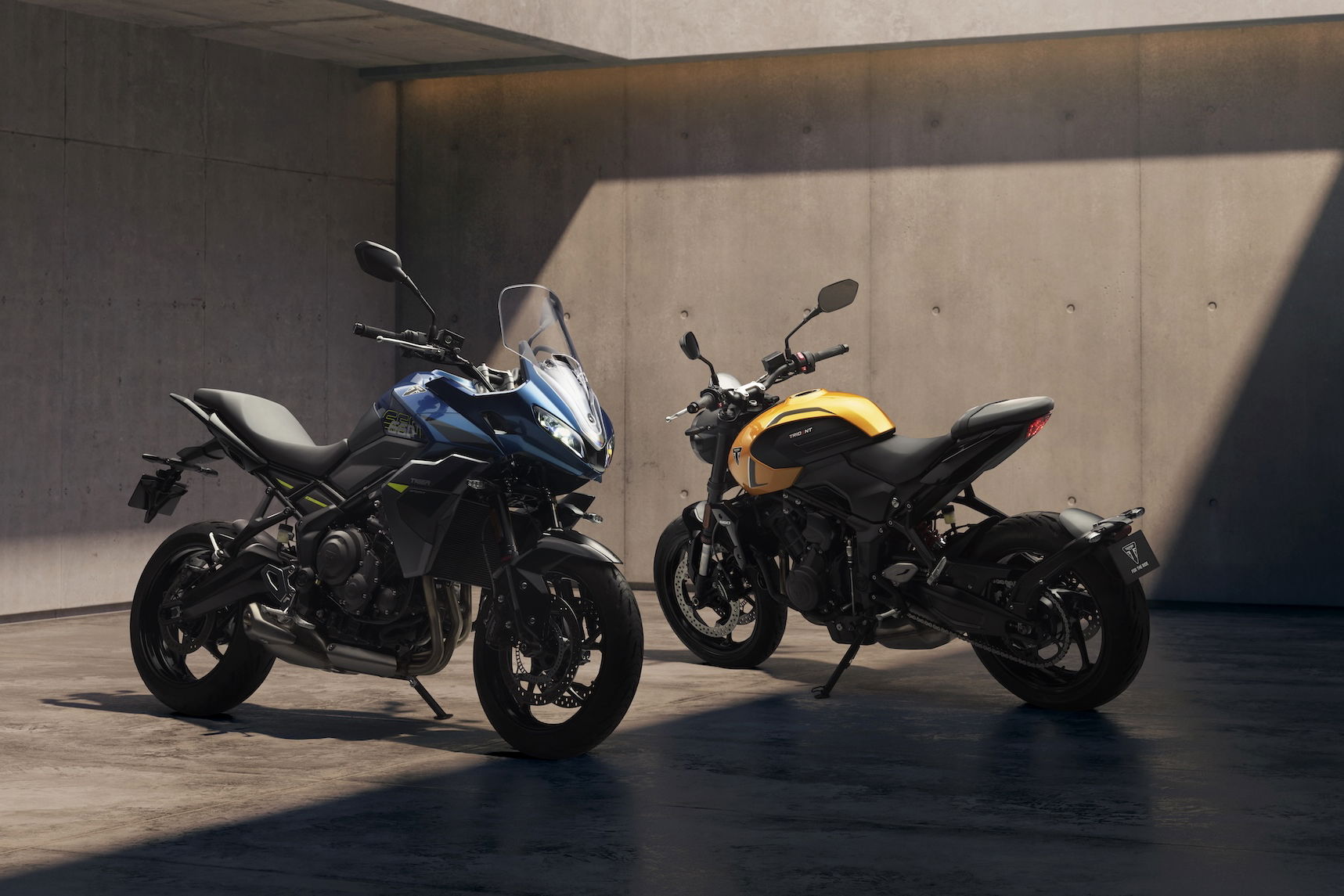 The updated 2026 Triumph Tiger Sport 660 (L) and Trident 660 (R)