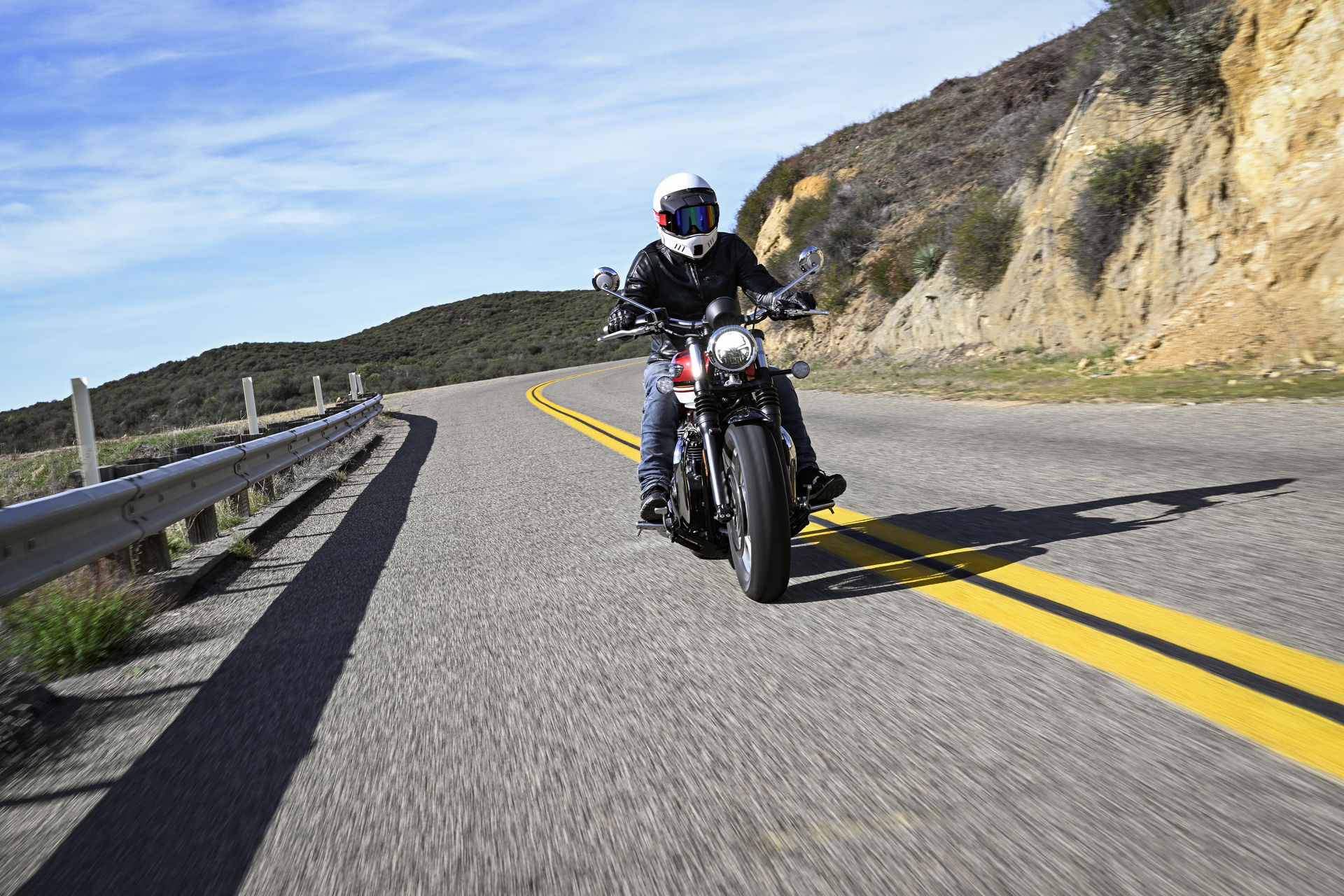 2026 Triumph Speedmaster - riding