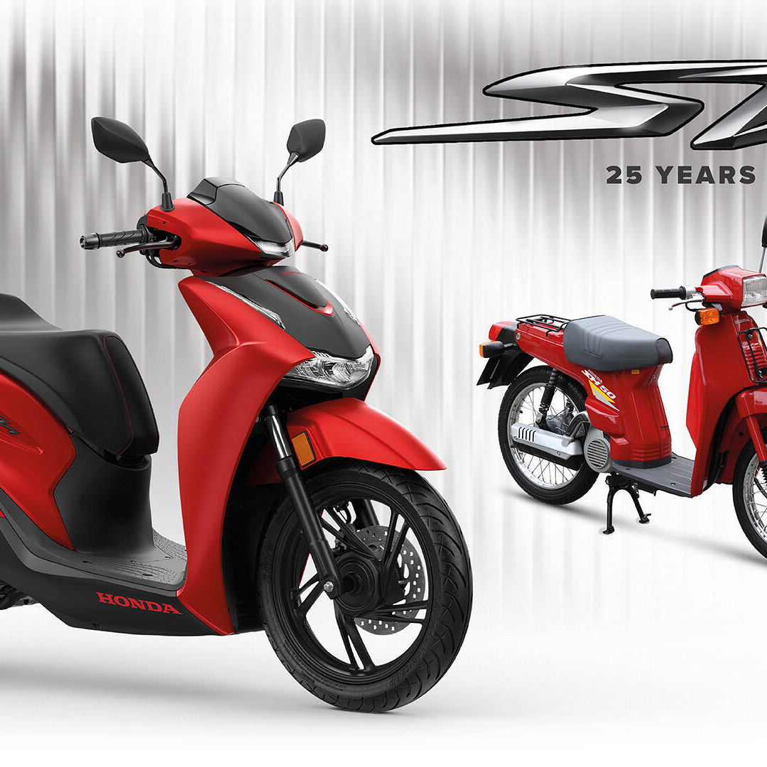 The Honda SH125i (L) and Honda SH50 (R)