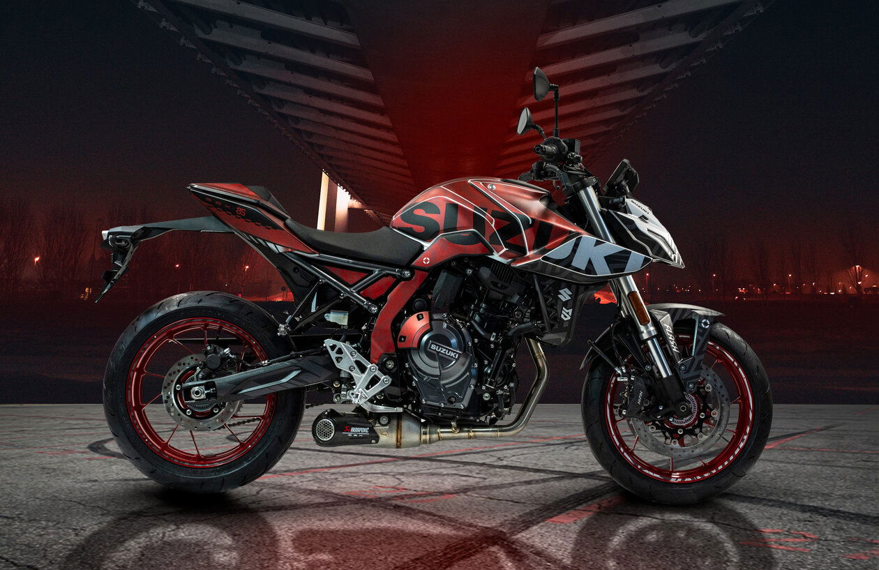 The Suzuki GSX-8S Red Flash