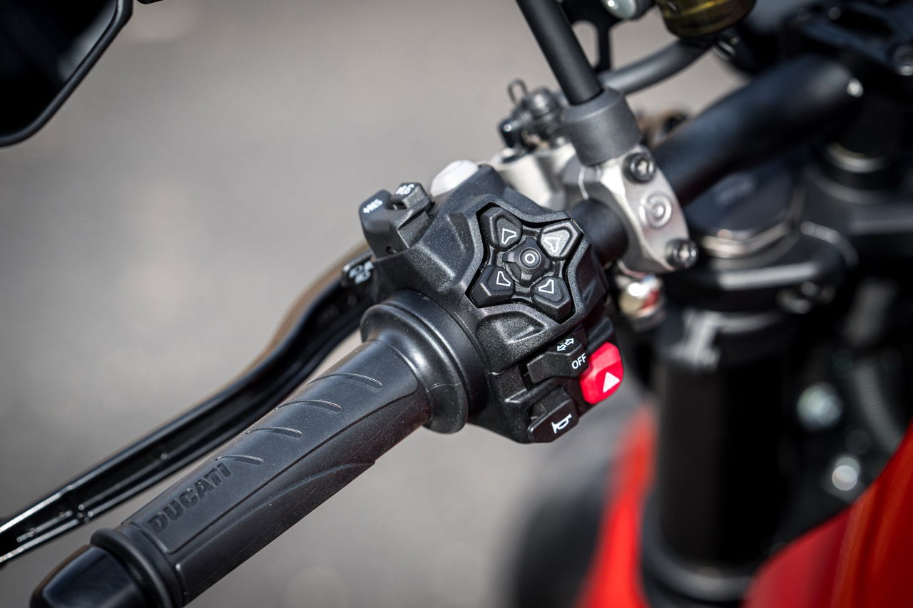 The 2026 Ducati Monster V2 - detail